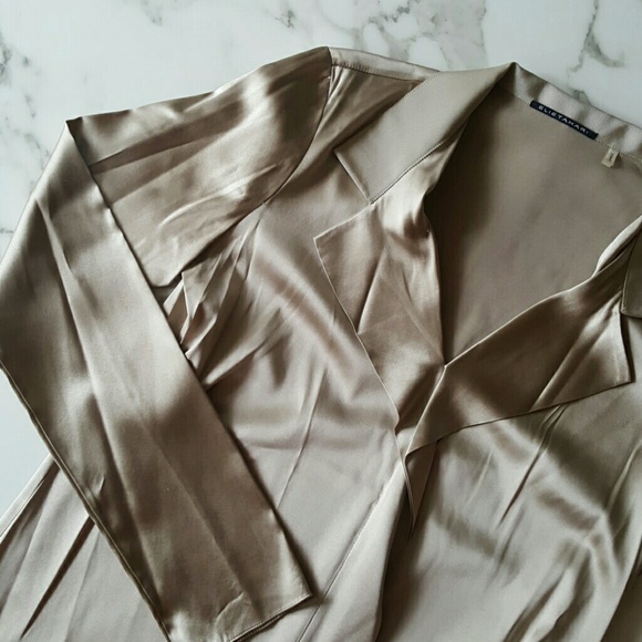 95% Silk Elie Tahari Blouse - Picture 3 of 7